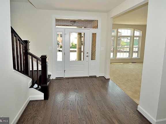 2nd image of 44604 Wellsboro Dr