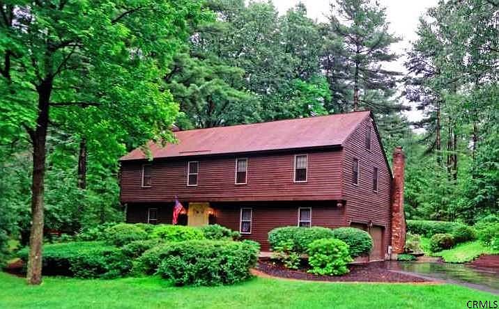 1st image of 30 Robinwood Dr