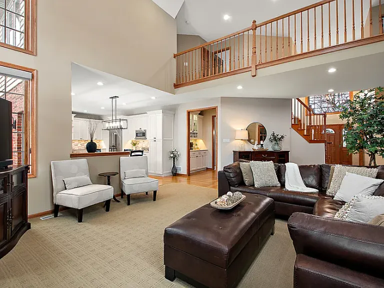 17133 Kerry Ave — Photo 4