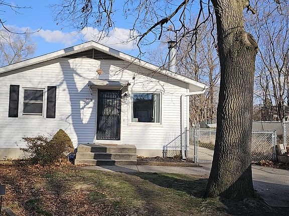 2nd image of 2638 Poe Ave SW