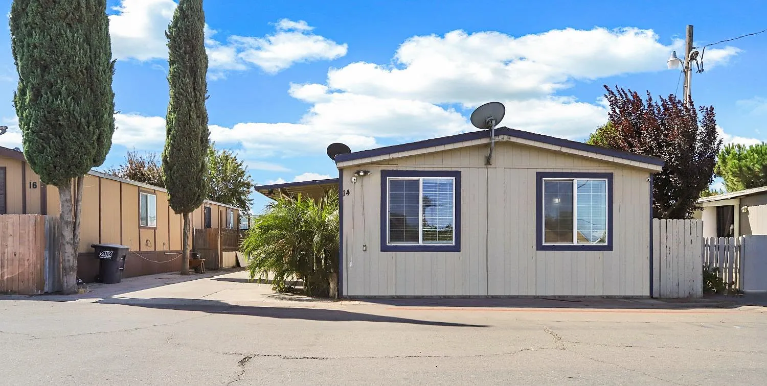 11550 S Harlan Rd Space 14 photo 1
