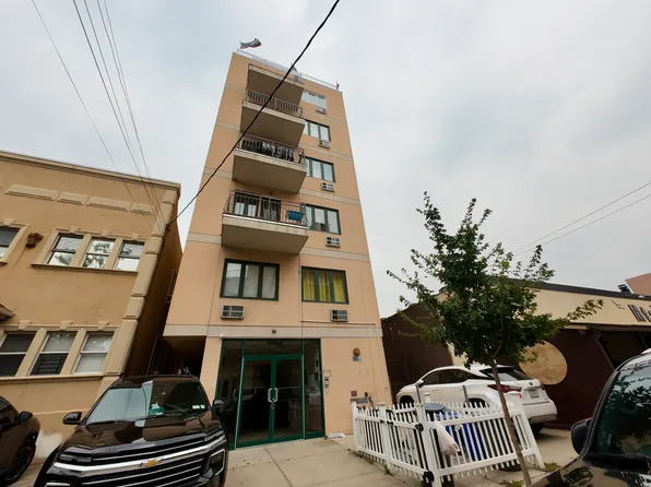 1917 Avenue X image 1 of 14
