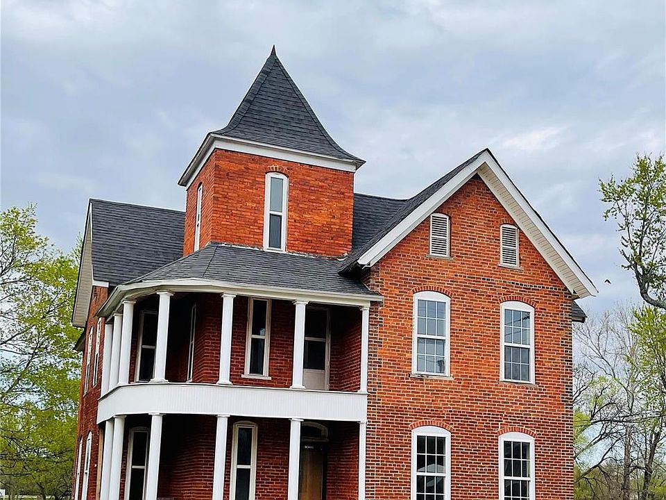 218 E College Ave, Fredericktown, MO 63645 MLS 21023730 Zillow