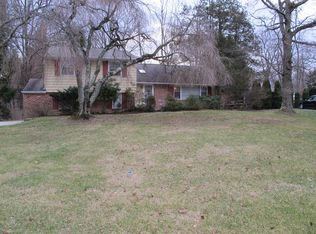 253 Friendship Dr, Paoli, PA 19301