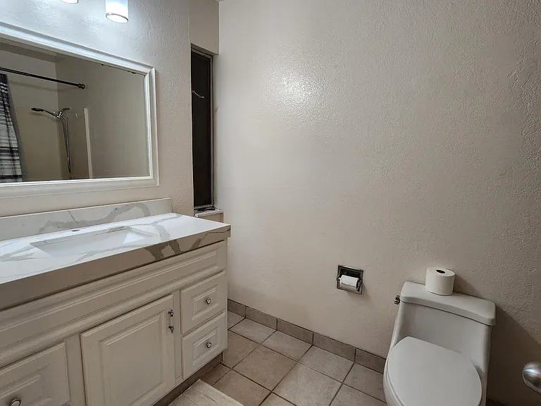 1540 Parkwood Pl — Photo 10