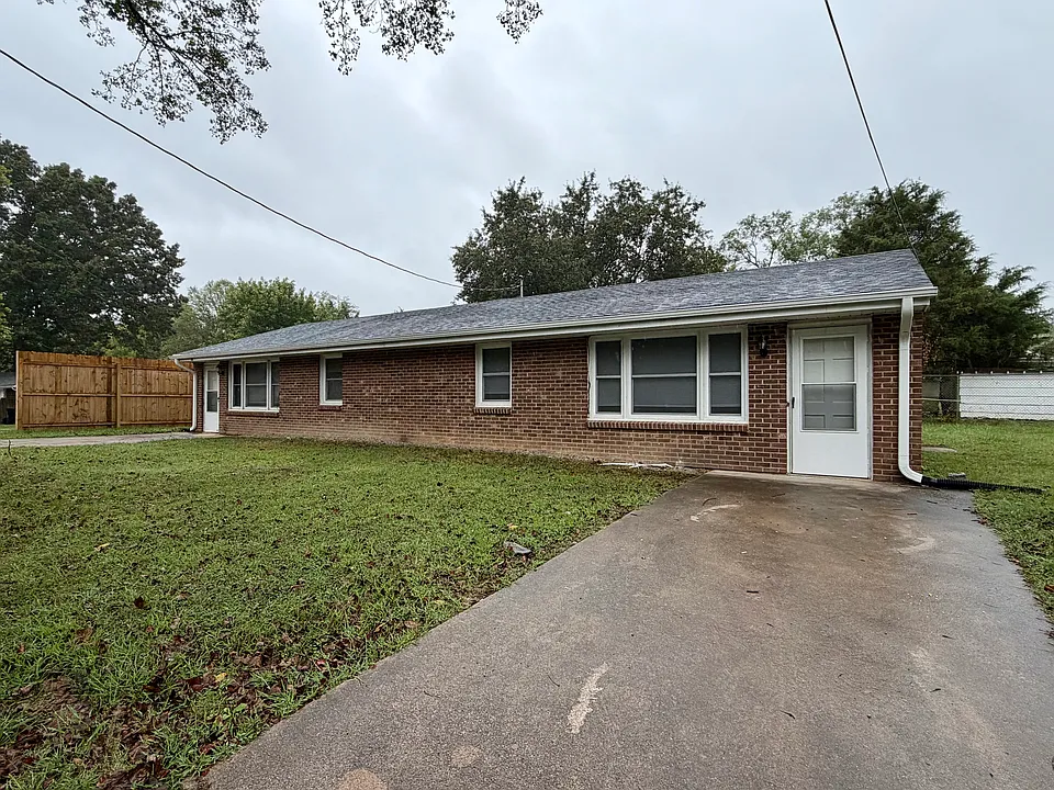 114 & 116 Ireson St
