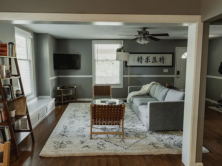 906 Boylston St — Photo 2
