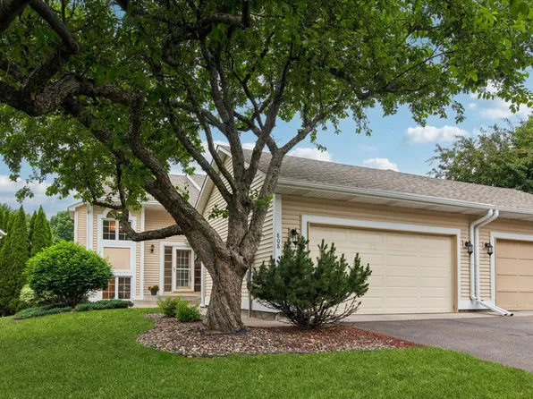 808 Winterberry Dr, Woodbury, MN 55125