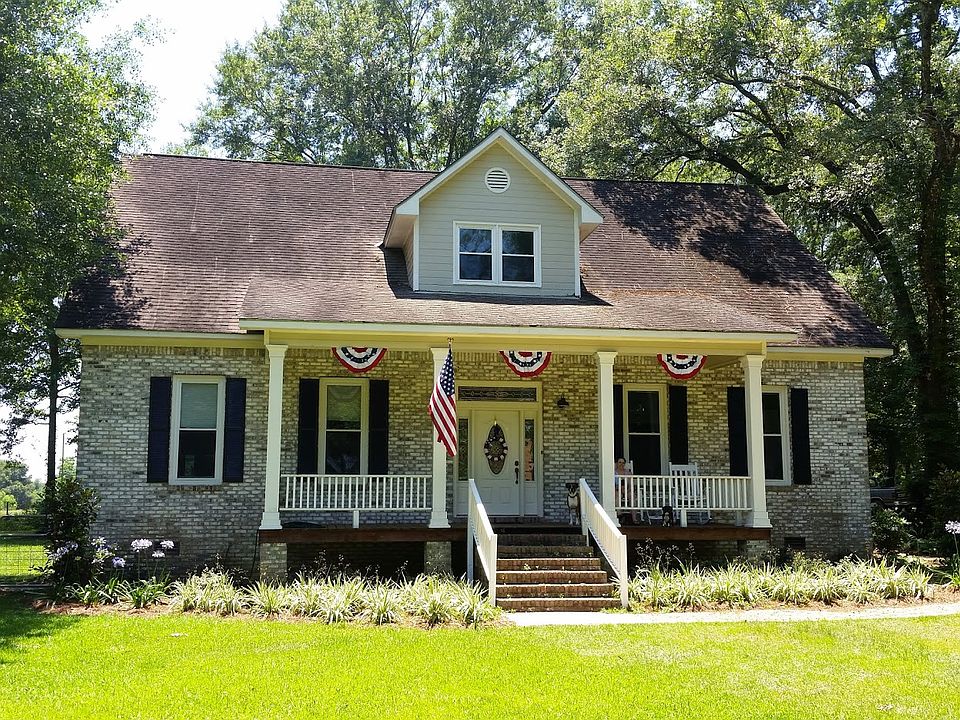 1st image of 115 Oakwood Ln