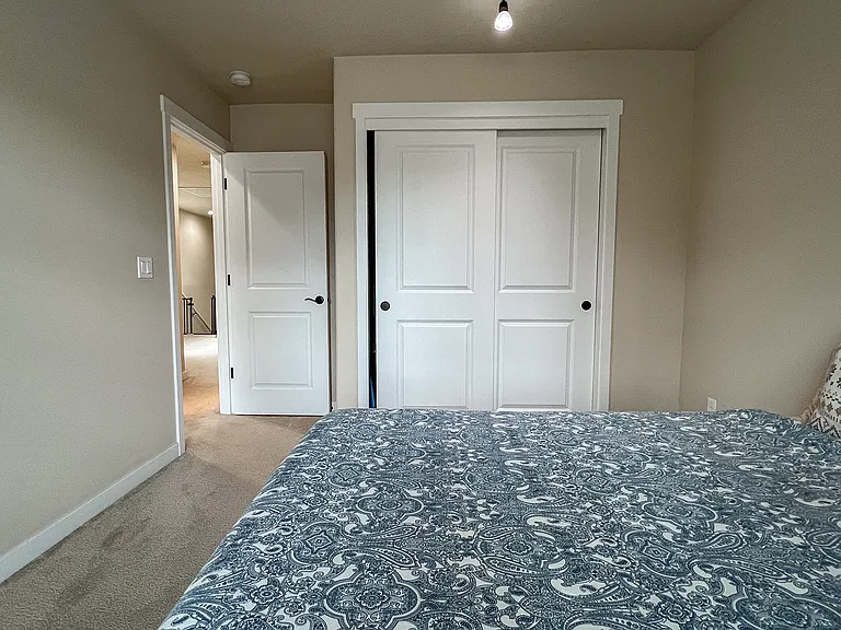 206 SW Marsuda Ter — Photo 23