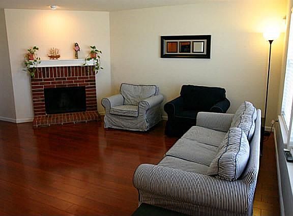 5th image of 3824 Country Ln