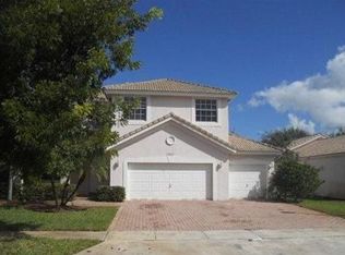 16777 SW 6th St, Pembroke Pines, FL 33027