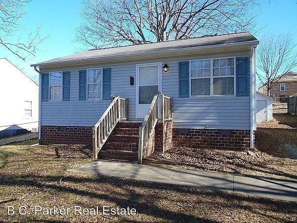 1st image of 610 Piedmont Way