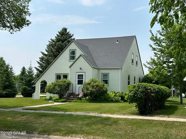 316 S Adam St, Northwood, ND 58267