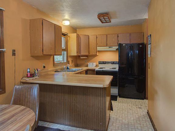 4th image of 153 Pinehill Dr