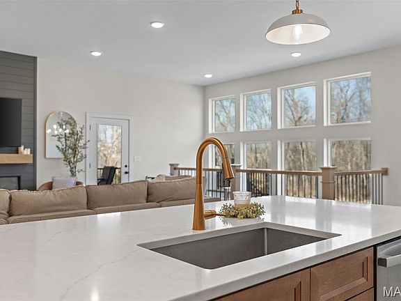 2nd image of 2317 Fiddlers Ct