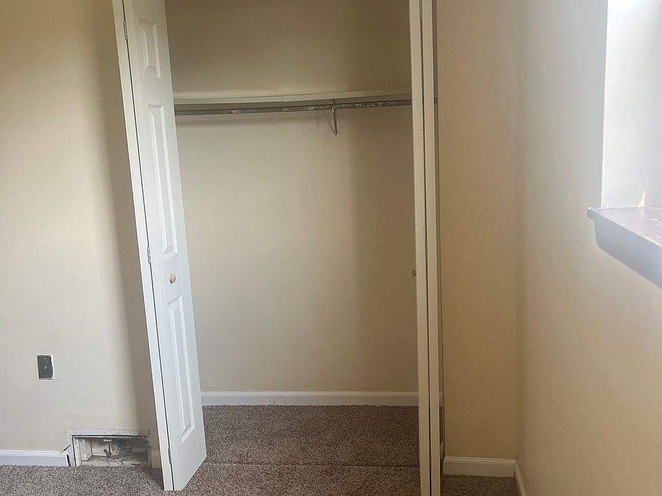 1st image of 2718 W Grandview Blvd