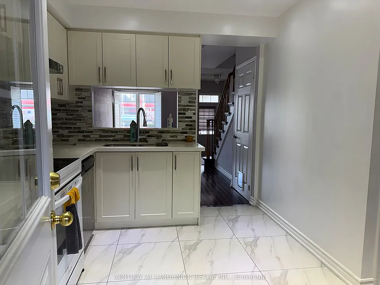 9544 Sheppard Ave E — Photo 6