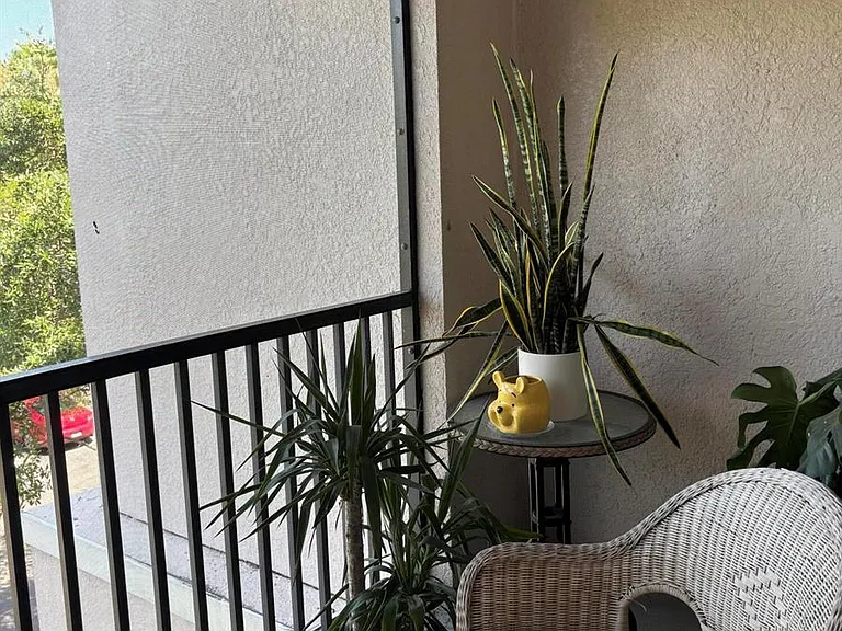 3023 Alcazar Pl #305 — Photo 22
