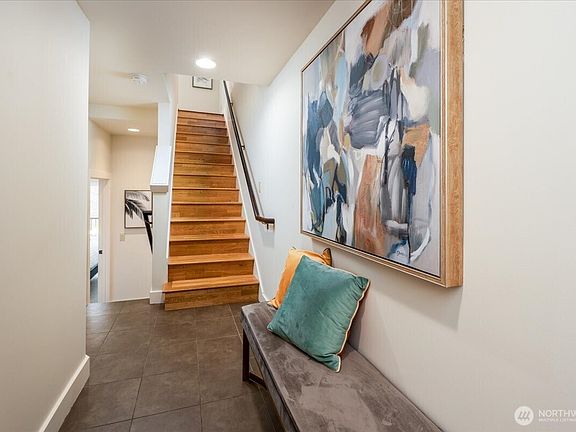 3rd image of 427 13th Avenue E #C