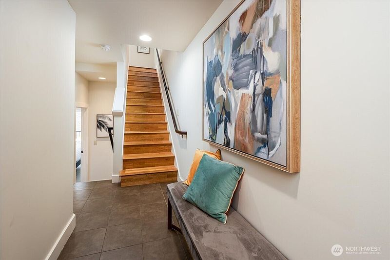 3rd image of 427 13th Avenue E #C