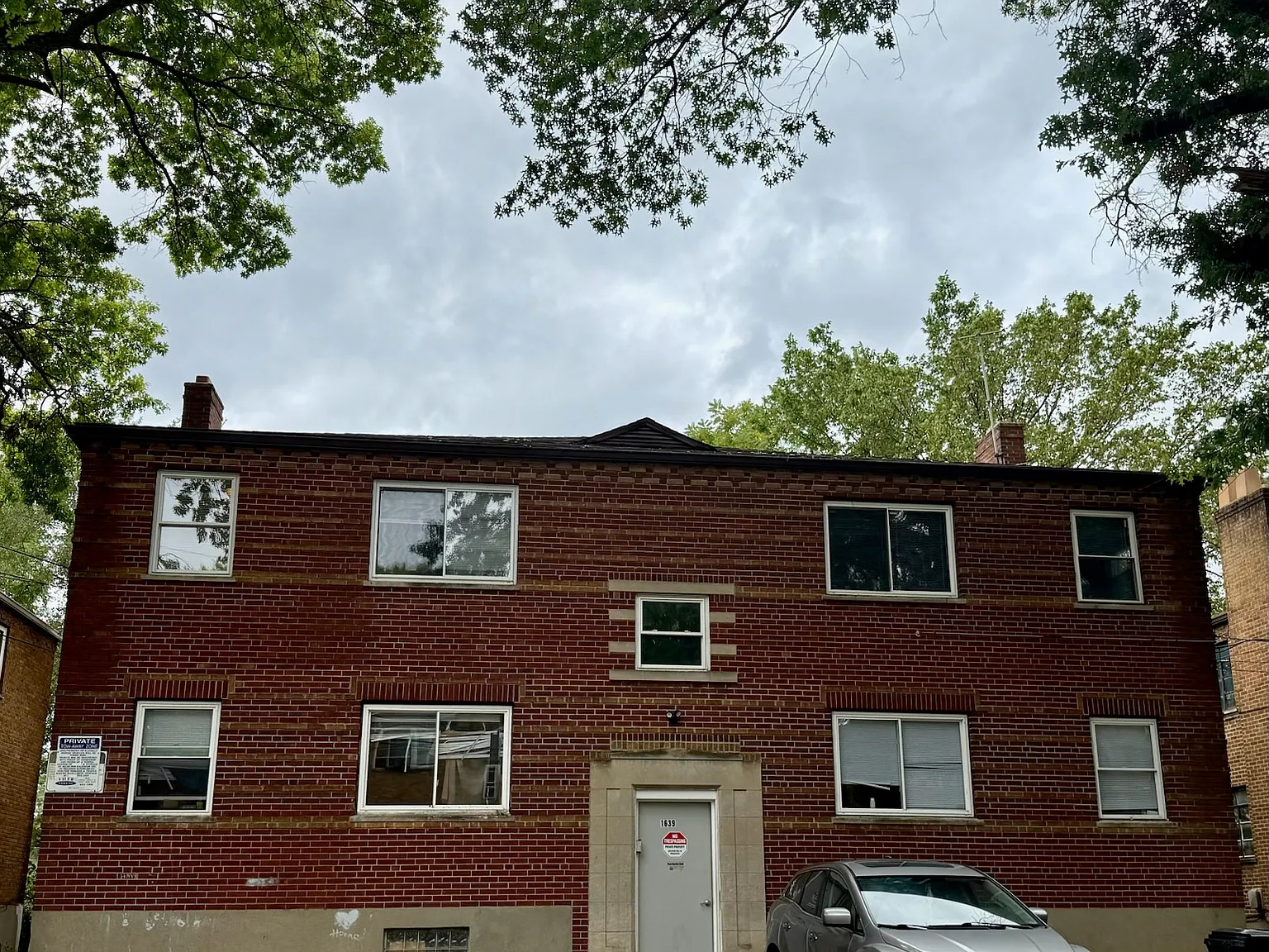 2 bed, 900 sqft, $1,200 — Photo 1
