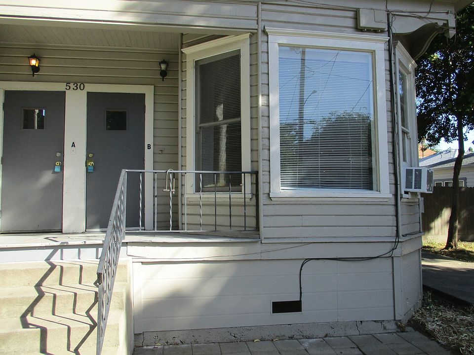 2nd image of 530 W 6th St #530B