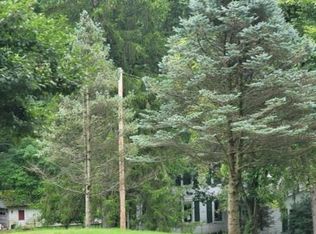 4133 Meadowview Dr NW, Canton, OH 44718