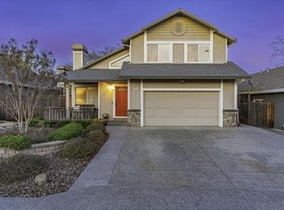 10936 Rio Ruso Dr, Windsor, CA 95492