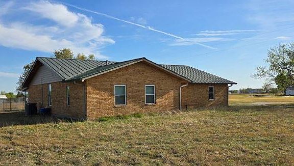 2nd image of 126 County Road 153