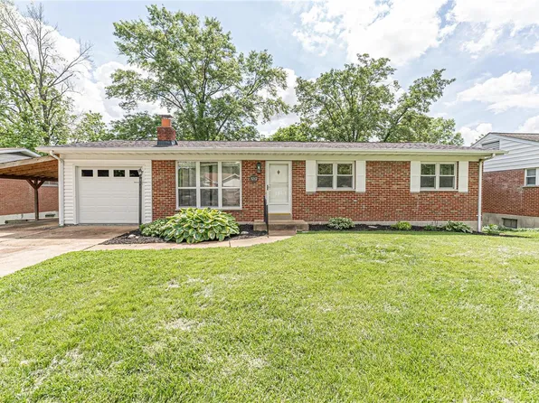 3212 Ringer Rd, Saint Louis, MO 63125