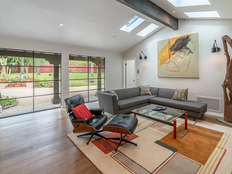 3359 Braemar Dr — Photo 15