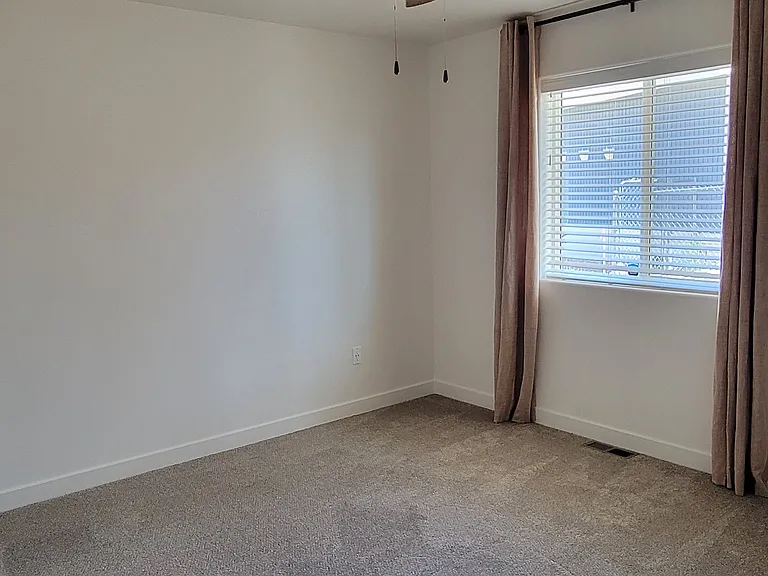 246 W Kyle Dr — Photo 13