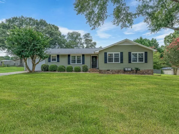 104 Menlo Dr, Simpsonville, SC 29680