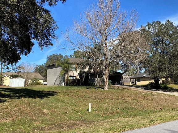 3rd image of 828 Berryhill Cir