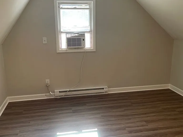 272 Hedgecock Ave — Photo 10