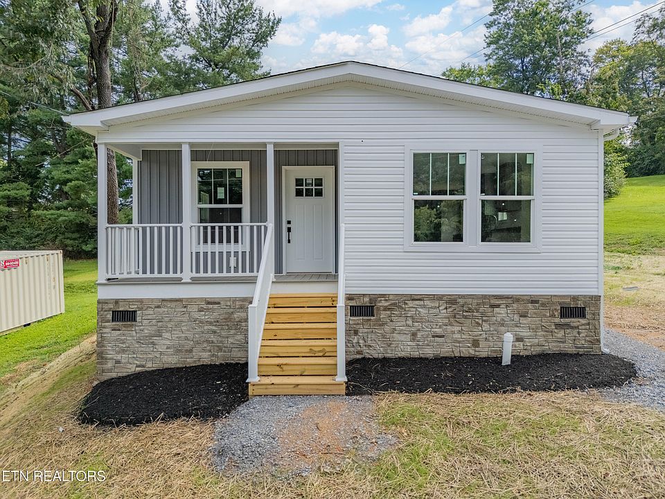 1st image of 1813 Housley Cir