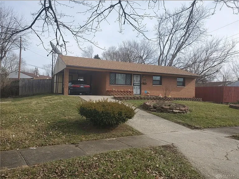 2314 Westport Dr — Photo 2
