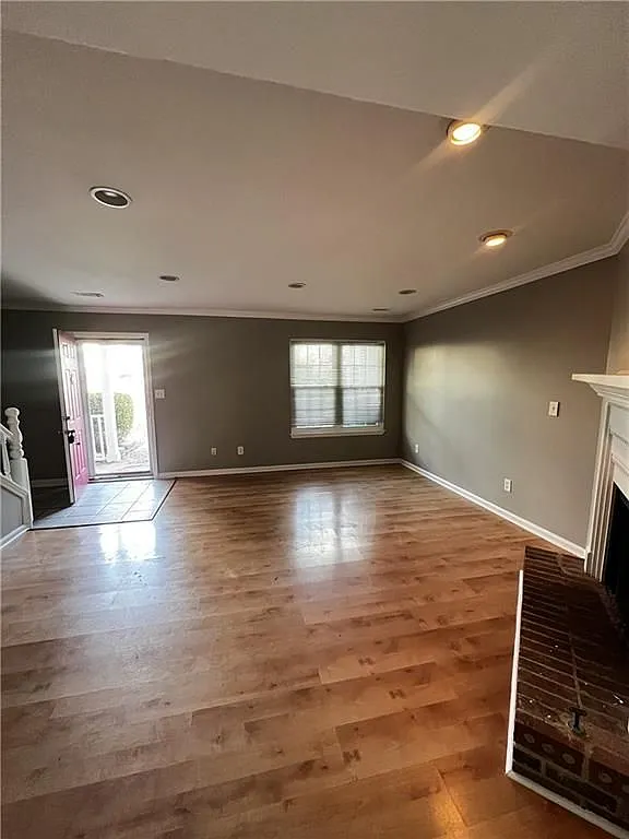 2 bed, 2.0 bath, 1120 sqft, $1,875 — Photo 3