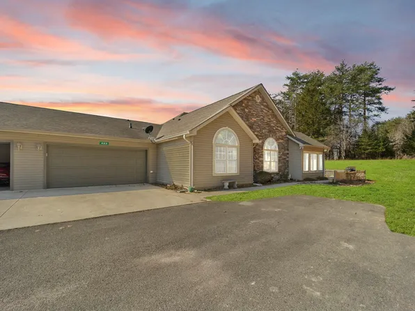 423 Deer Lake Pl, Bronston, KY 42518