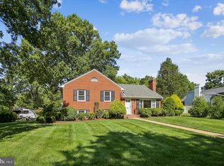 6430 Princeton Dr, Alexandria, VA 22307