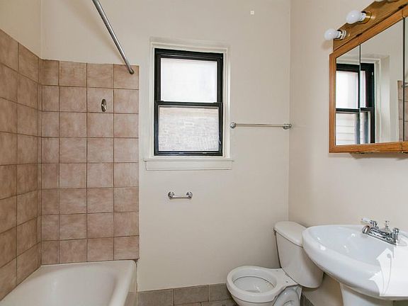 4th image of 4851 N Damen Ave #612