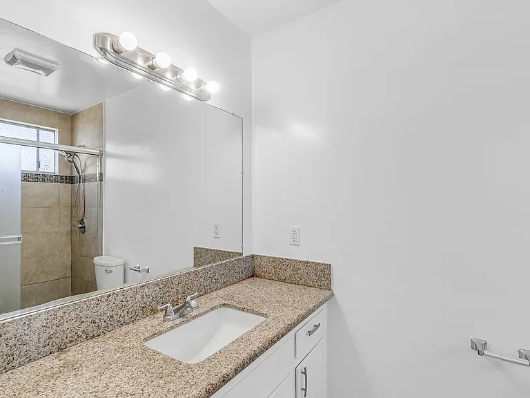 600 Almond Avenue — Photo 16