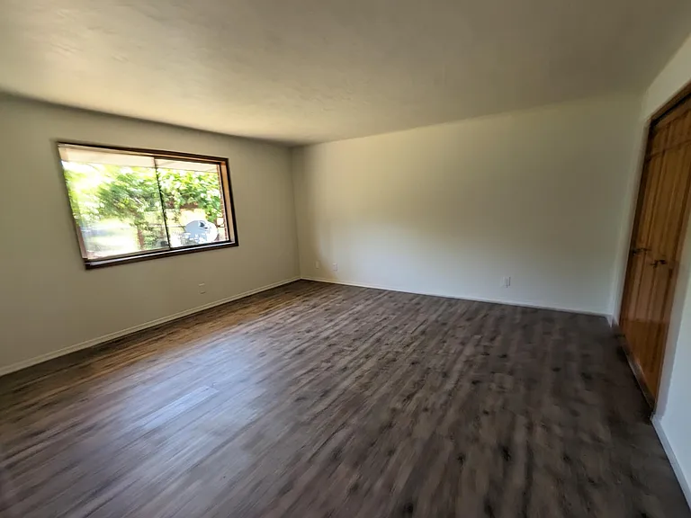 5109 SE 118th Ave — Photo 6