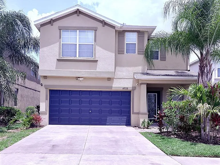 4935 Reflecting Pond Cir — Photo 1