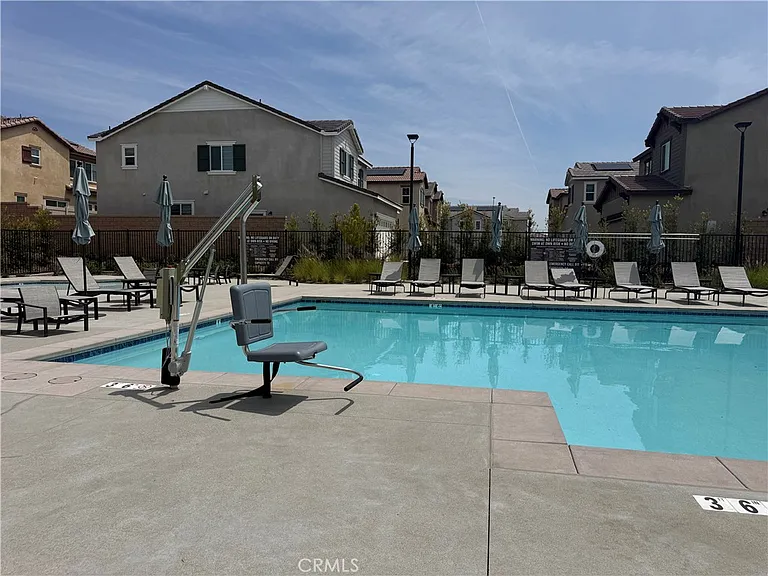 6331 Sierra Vista Ln — Photo 23