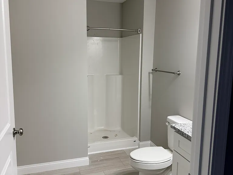 701 Lake Harriette Dr #724 — Photo 5