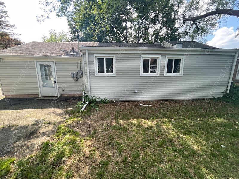 1st image of 19056 Hilton Dr