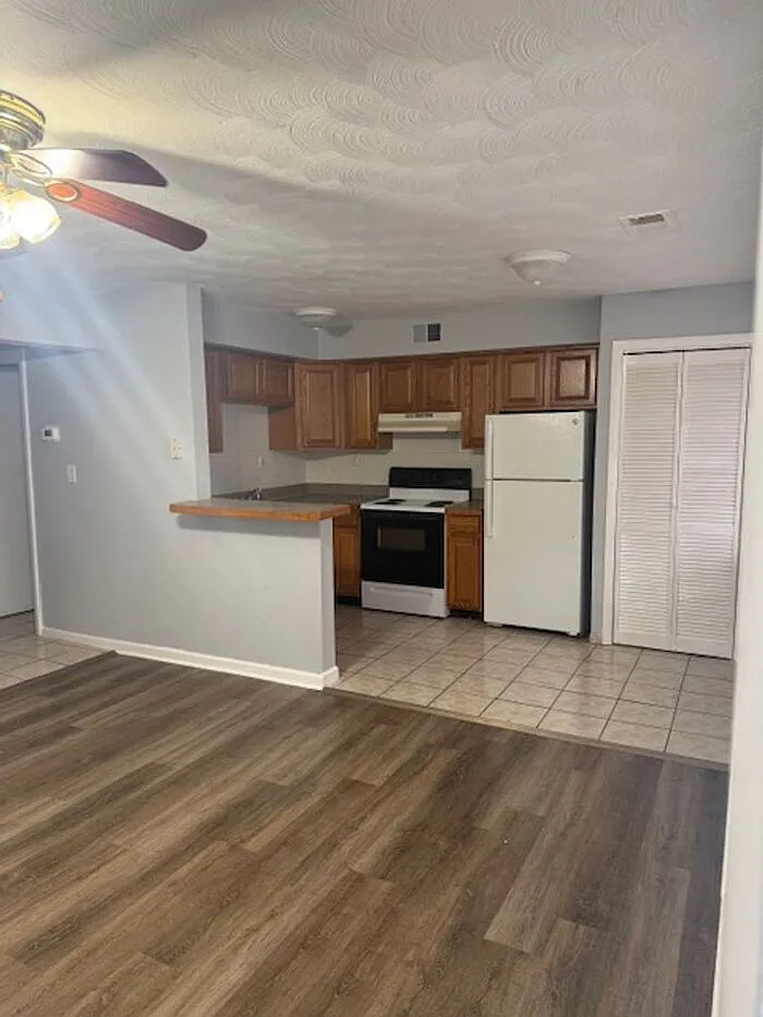 Building Photo - 1851 E Ocean View Ave #4