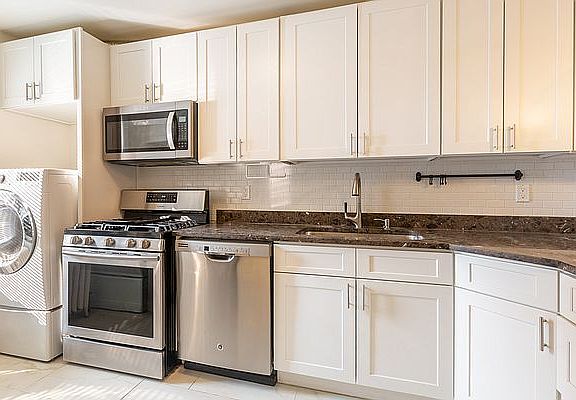 4th image of 3801 Sedgwick Ave APT 2